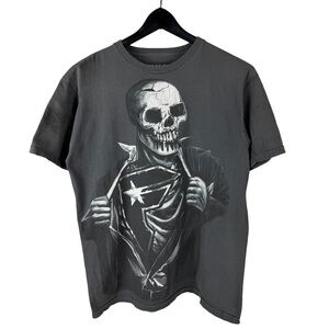 Mens Y2K Famous Stars & Straps Skeleton Grunge Style Graphic Shirt Size M